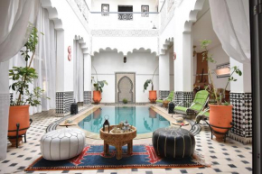 Гостиница Hotel Riad Amlal  Уарзазат